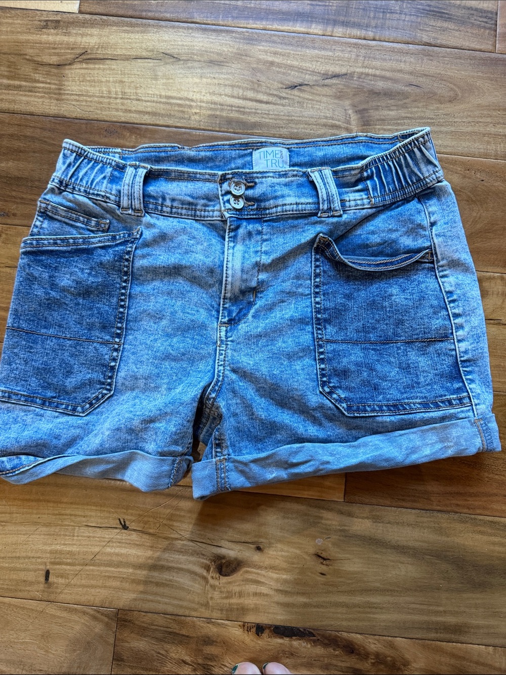 Time and Tru Light Wash Denim Patch-Pocket Shorts